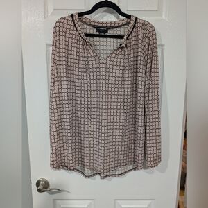 Liz Claiborne Career Woman Pink and Black Geometric Print Blouse in Size 1X
